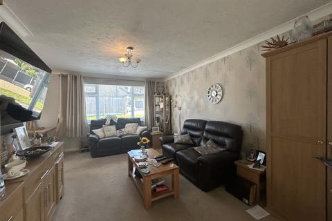 2 bedroom detached bungalow for sale, Beauworth Park, Maidstone, Kent, ME15 8EU