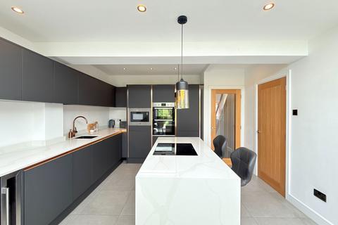 3 Conway Road, Shirley, Solihull, B90 4RE