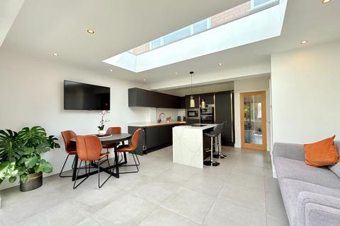 3 Conway Road, Shirley, Solihull, B90 4RE