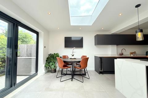 3 Conway Road, Shirley, Solihull, B90 4RE