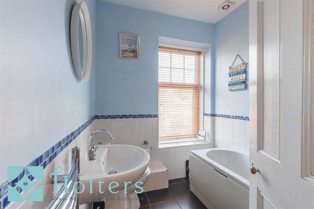20 Ifron Road, Builth Wells-05.jpg