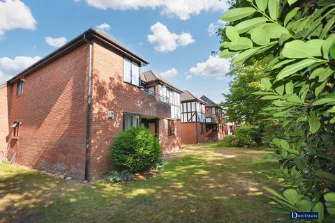 12 Ridgemont Place, Hornchurch, RM11 3LQ