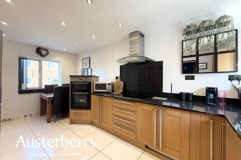 14 Beadnell Grove, Stoke-on-trent, ST3 4QD