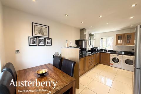 14 Beadnell Grove, Stoke-on-trent, ST3 4QD