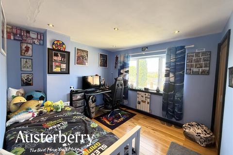 14 Beadnell Grove, Stoke-on-trent, ST3 4QD