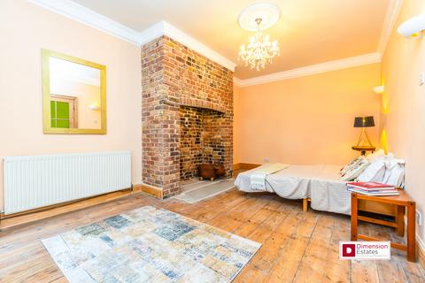 2 bedroom flat to rent, Queensdown Road, London, E5