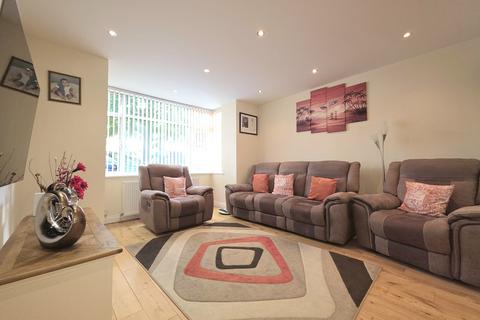 undefined, Moat Drive, Harrow HA1