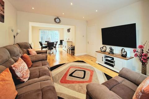 undefined, Moat Drive, Harrow HA1