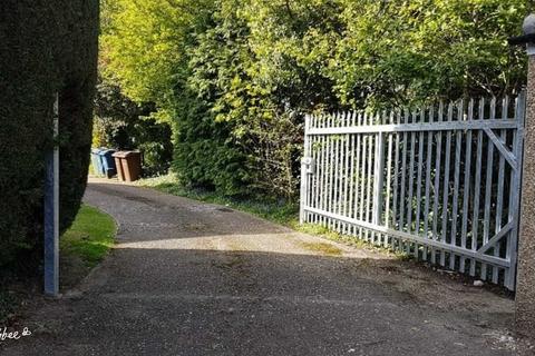 undefined, Marsh Road, Pinner HA5