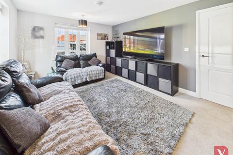 undefined, Airedale Gardens, Dunstable LU5