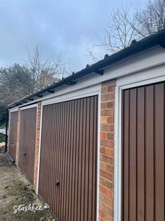 Garage to rent, All Saints Close, London N9