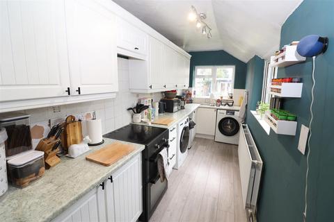 2 bedroom end of terrace house for sale, Roberts Street, Rushden NN10