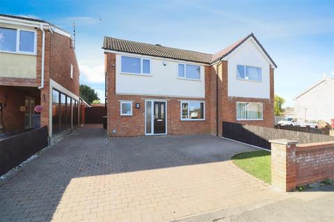 16 Blackfriars, Rushden, NN10 9PF