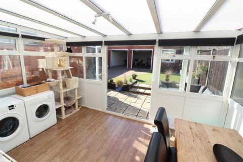 16 Blackfriars, Rushden, NN10 9PF