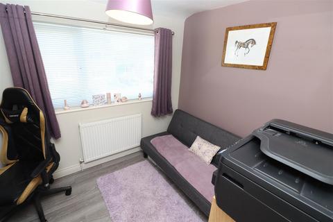 16 Blackfriars, Rushden, NN10 9PF