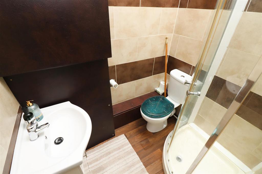 Shower Room / WC