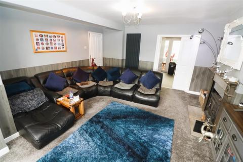 undefined, Fitzwilliam Road, Irthlingborough NN9