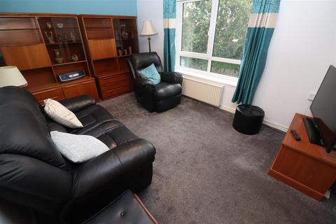 undefined, Duck Street, Rushden NN10
