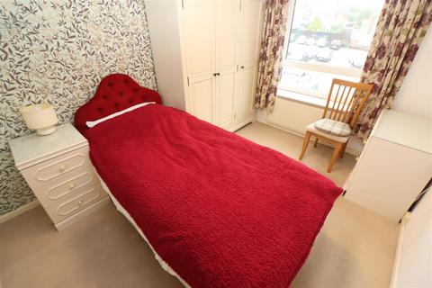 undefined, Duck Street, Rushden NN10