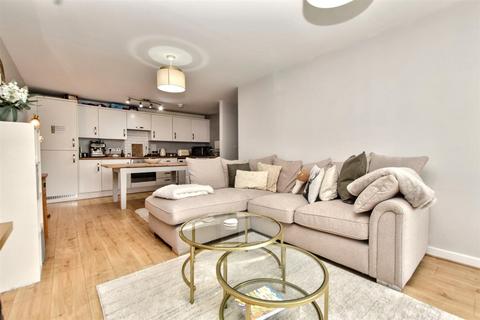 Groombridge Avenue, Eastbourne