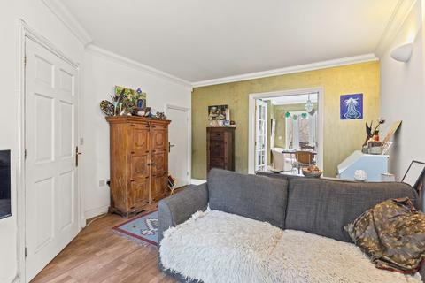 3 Walhatch Close, Forest Row, RH18 5GT