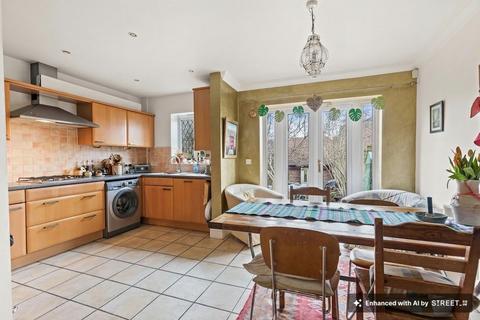 undefined, Walhatch Close, Forest Row RH18