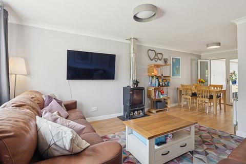 25 Taymouth Drive, Kenmore, Aberfeldy, PH15 2HJ