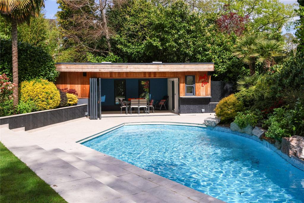 Pool House