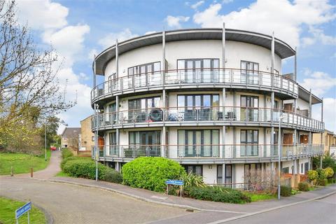 2 bedroom flat for sale, Merlin Court, Greenhithe DA9