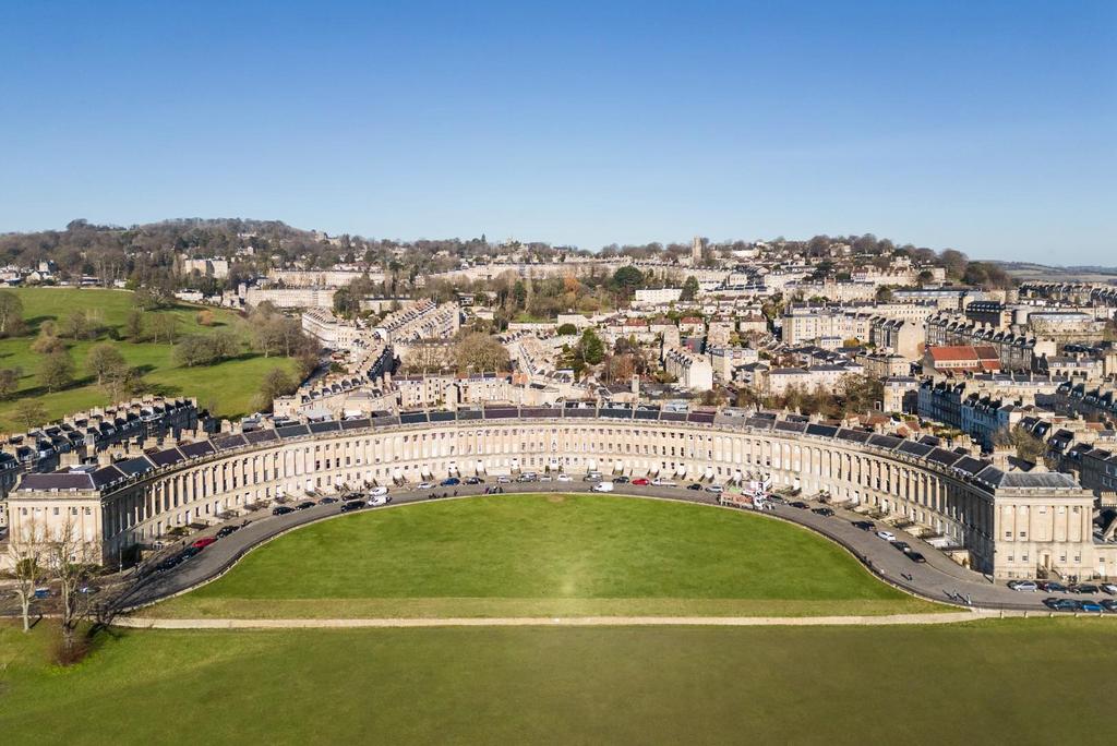 29a Royal Crescent, Bath, BA1 2 LT-1.jpg
