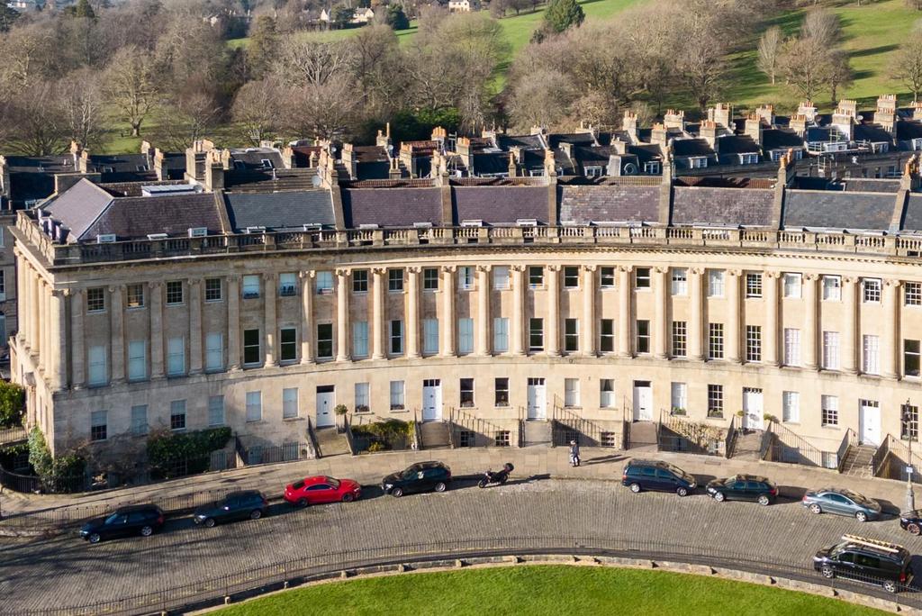 29a Royal Crescent, Bath, BA1 2 LT-2.jpg