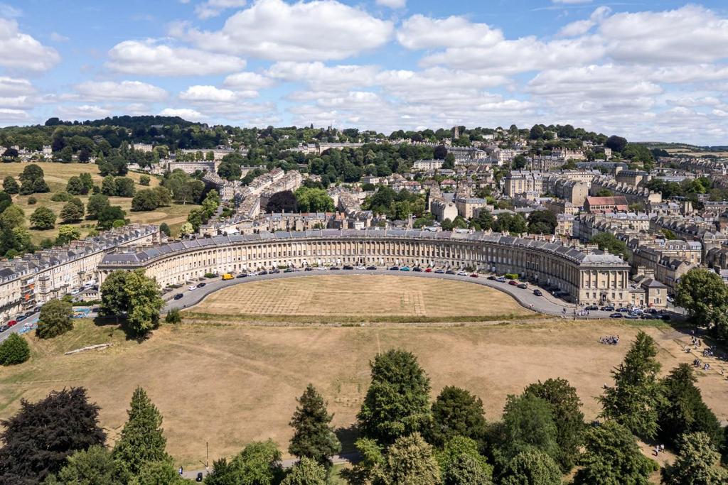 29 A Royal Crescent, Bath BA1 2 LT - Aerial-2.jpg