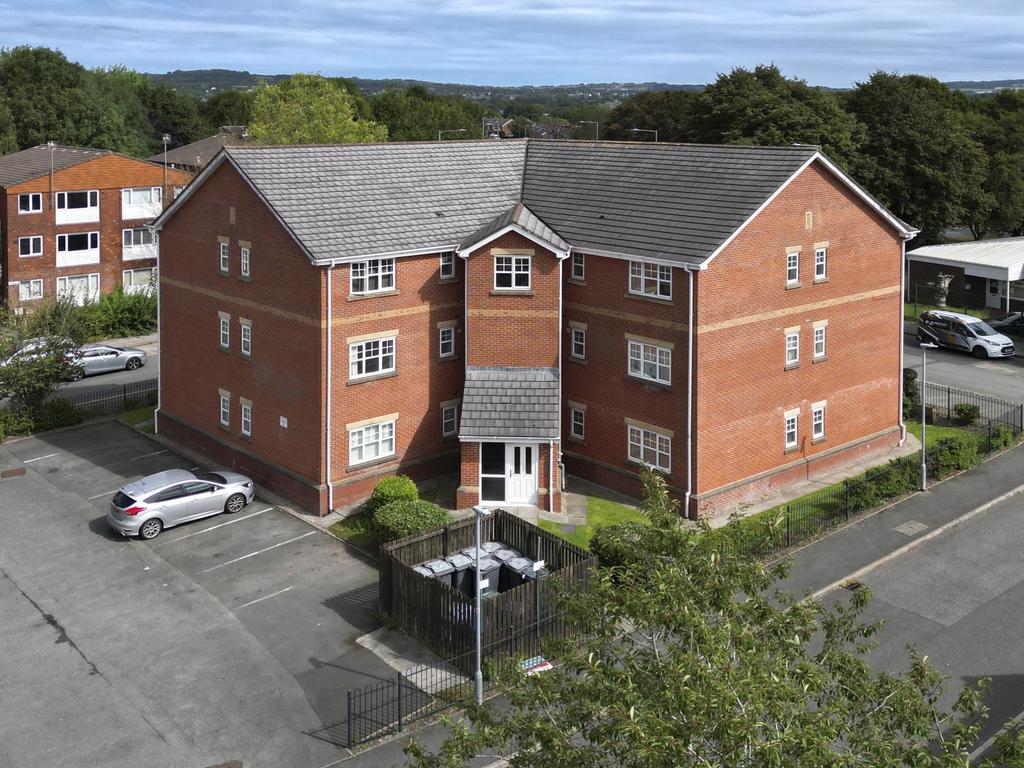 2 West Park Close