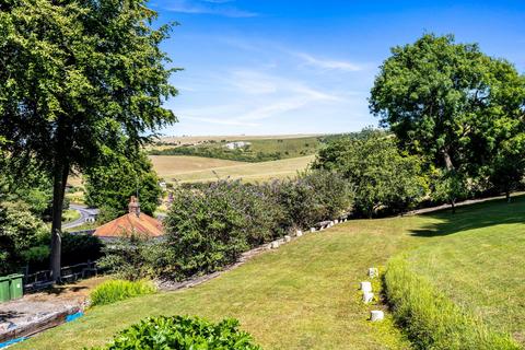 6 bedroom detached house for sale, Henfield Road, Upper Beeding, Steyning, BN44 3TF
