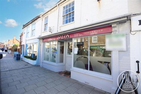 Retail property (high street) to rent - High Street, Southwold