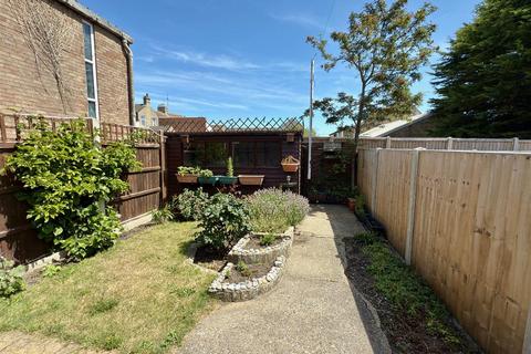 3 bedroom house for sale, Wollaston Road, Lowestoft, Suffolk, NR32