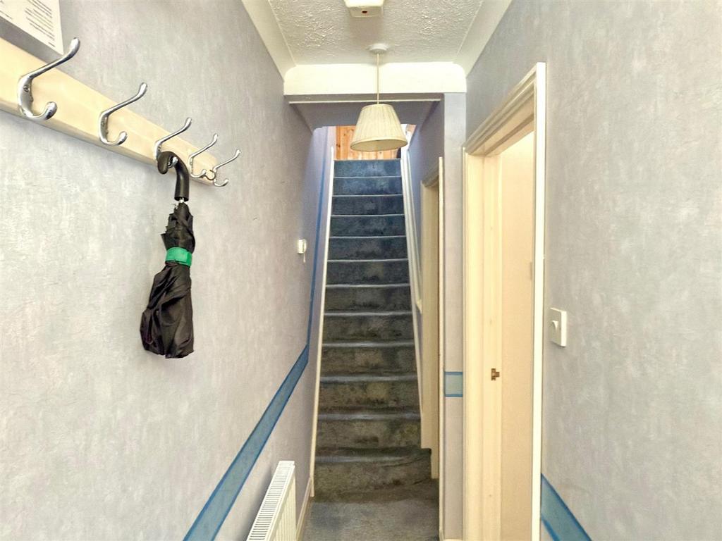 ENT HALL.jpg