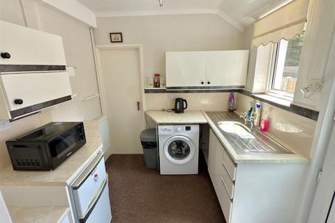 3 bedroom house for sale, Wollaston Road, Lowestoft, Suffolk, NR32