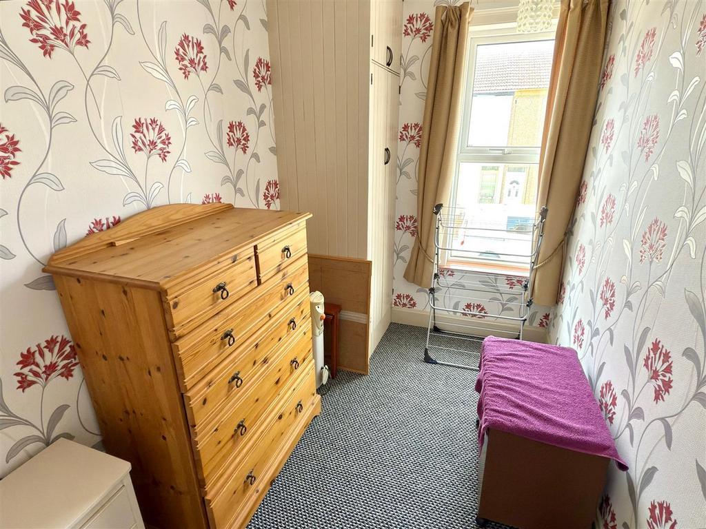 BED 3.jpg