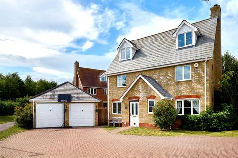5 bedroom detached house for sale, Wells Way, Stowmarket IP14