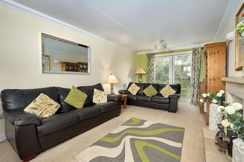5 bedroom detached house for sale, Wells Way, Stowmarket IP14