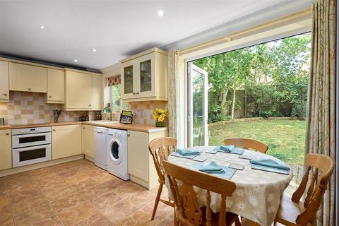 5 bedroom detached house for sale, Wells Way, Stowmarket IP14