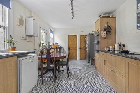 199 Hills Road, Cambridge, CB2 8RN