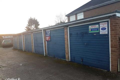Garage to rent, Bower Way, Slough SL1