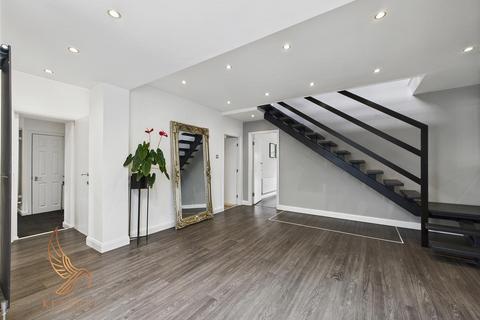 5 bedroom detached house for sale, Southdale Road, Ossett WF5
