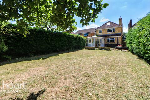 Victoria Road, Woking