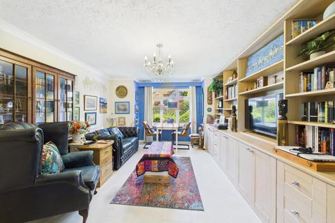 2 bedroom retirement property for sale, The Dell, Colchester CO1
