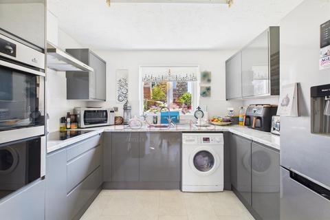 2 bedroom retirement property for sale, The Dell, Colchester CO1