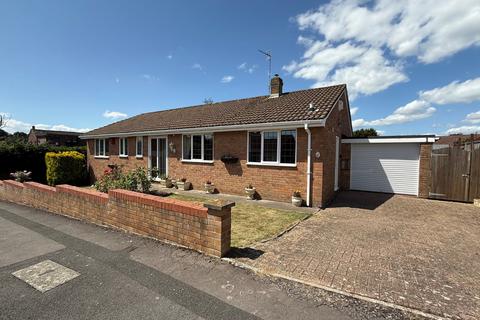 3 bedroom bungalow to rent, Jubilee Drive, Failand, North Somerset, BS8