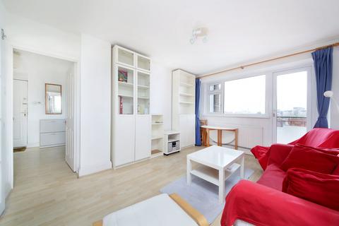 2 bedroom flat for sale, Lindsay Court, Battersea High Street, London